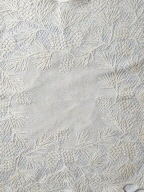 PINE CONES AND TREE ROUND CENYERPIECE OR SIDE TABLE COVER